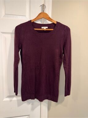 New York & Company Plum Long-Sleeve Crewneck Top